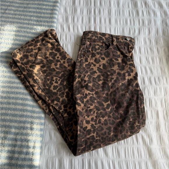 Abercrombie Cheetah Low Rise Jean - Picture 2 of 5